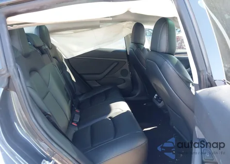 2022 Tesla Model 3 Long Range Dual Motor All-Wheel Drive z USA, uszkodzony, nr VIN 5YJ3E1EB8NF237276